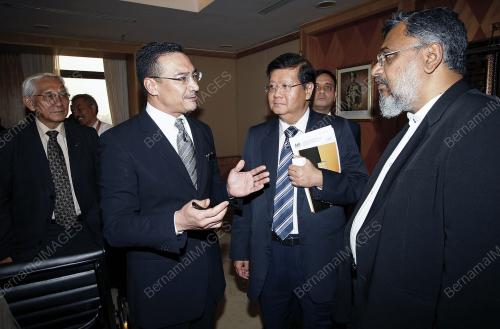 HISHAMMUDDIN TUN HUSSEIN