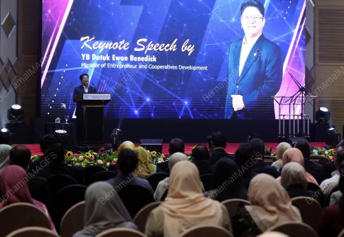 DATUK EWON BENEDICK