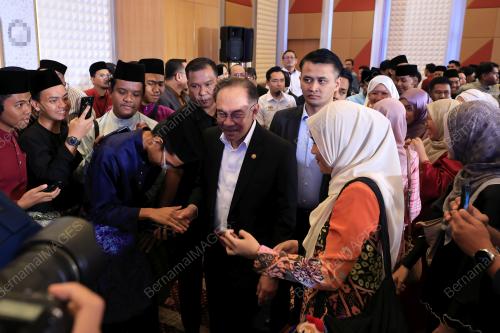 DATUK SERI ANWAR IBRAHIM