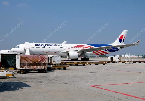 PESAWAT AIRBUS A330-300
