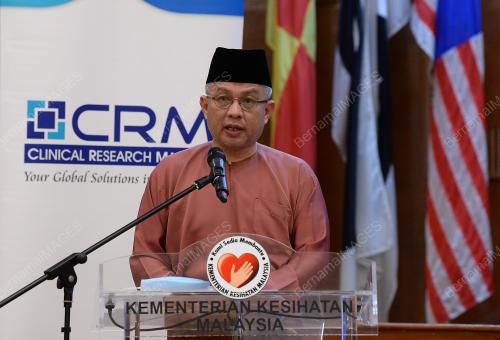 DATUK SERI DR ADHAM BABA