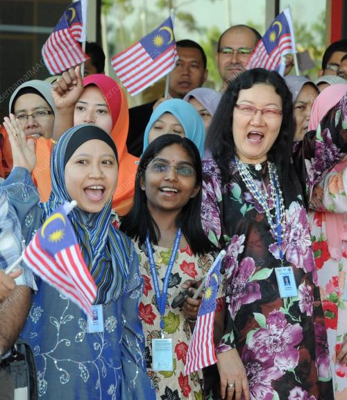 KEMPEN KIBAR JALUR GEMILANG