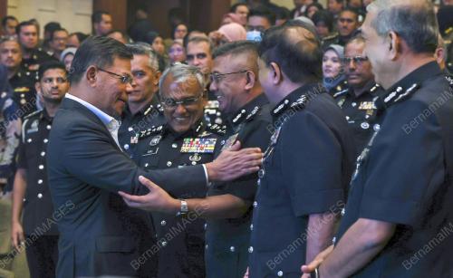DATUK SERI SAIFUDDIN NASUTION ISMAIL