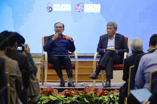 DATUK SERI ANWAR IBRAHIM