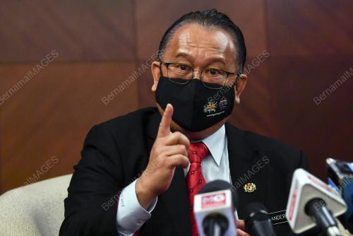 DATUK SERI ALEXANDER NANTA LINGGI