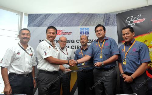 PTJ16_23102014_MUKHRIZ