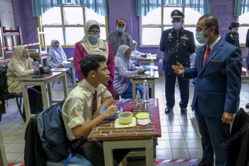 DATUK DR NOOR AZMI GHAZALI
