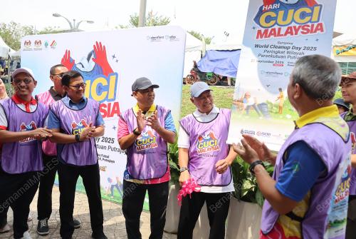 DATUK FADHLUN MAK UJUD