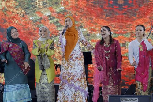 MADANI_AIDILFITRI