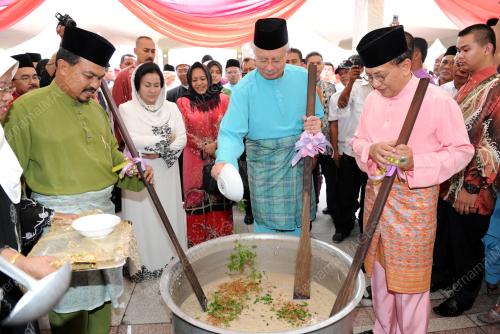 DATUK SERI NAJIB TUN RAZAK