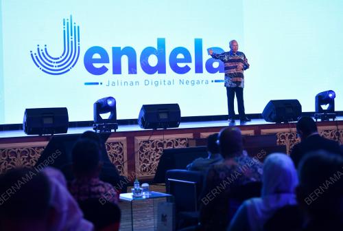 PTJ16_25112021_ANNUAR_BN202111247422