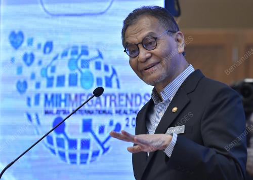 DATUK SERI DR DZULKEFLY AHMAD