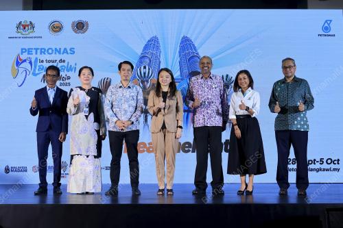 HANNAH YEOH