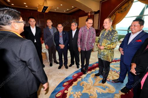 DATUK SERI ANWAR IBRAHIM