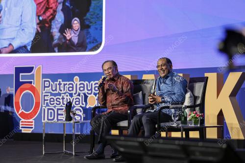 DATUK SERI ANWAR IBRAHIM