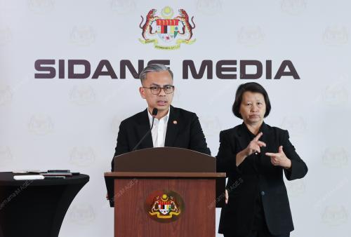 DATUK FAHMI FADZIL