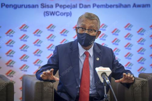 DATUK SERI DR ISMAIL ABD MUTTALIB