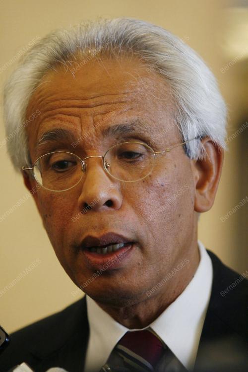 DATUK SHAHRIR SAMAD