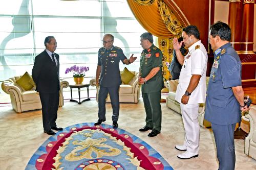 TAN SRI MUHYIDDIN YASSIN