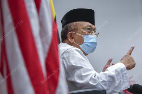 TAN SRI DR RAIS YATIM