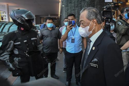 TAN SRI MUHYIDDIN YASSIN