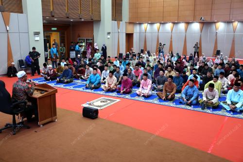 DATUK SERI FADILLAH YUSOF