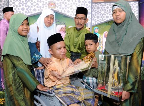 PTJ17_05022012_AGONG