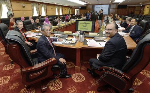 TAN SRI MUHYIDDIN YASSIN