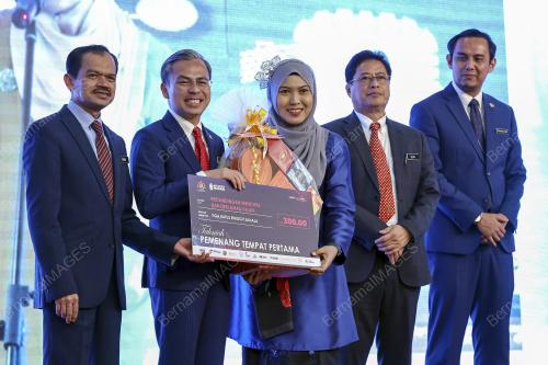 FAHMI FADZIL