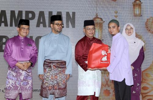 DATUK DR MOHD NA'IM MOKHTAR