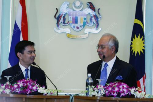 ABHISIT VEJJAJIVA
