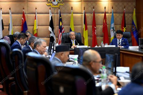 TAN SRI MUHYIDDIN YASSIN