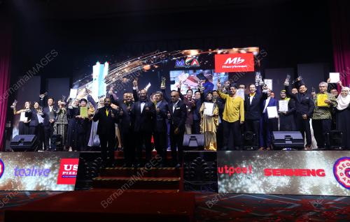 DATUK AZMAN MOHD YUSOF