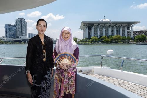 DATUK SERI DR WAN AZIZAH WAN ISMAIL