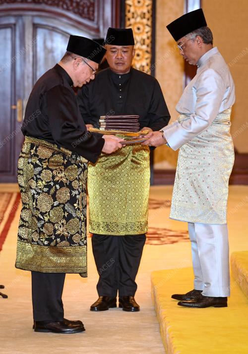 AL- SULTAN ABDULLAH RI'AYATUDDIN AL -MUSTAFA BILLAH SHAH