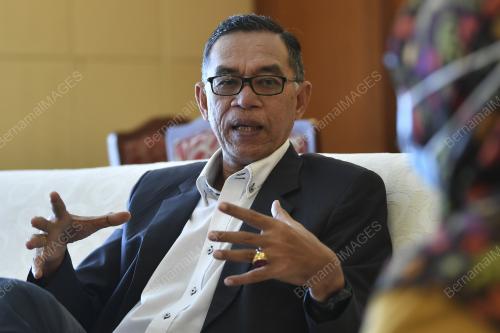 DATUK ROSOL WAHID