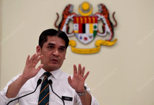 DR MOHD RADZI MD JIDIN
