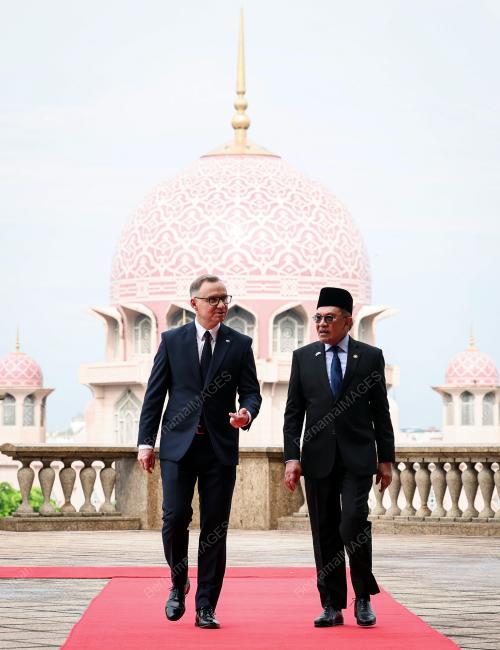 DATUK SERI ANWAR IBRAHIM