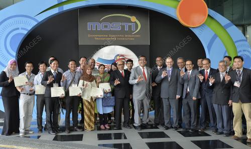 PTJ17_10415_NUKLEAR_10042015