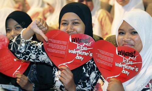 PTJ17_11022011_VALENTINE