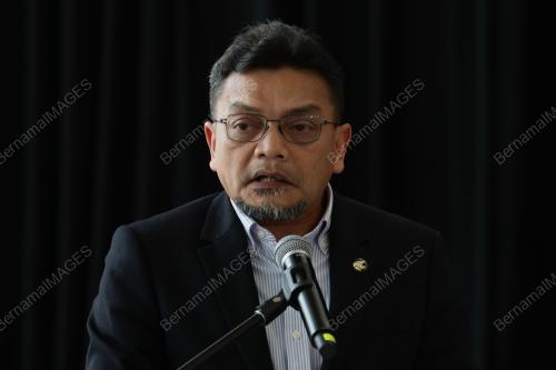 ROSLAN ABDULLAH