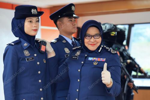 DATUK ANIS RIZANA MOHD ZAINUDIN