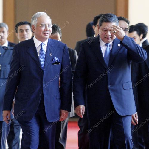 MOHD NAJIB TUN ABDUL RAZAK