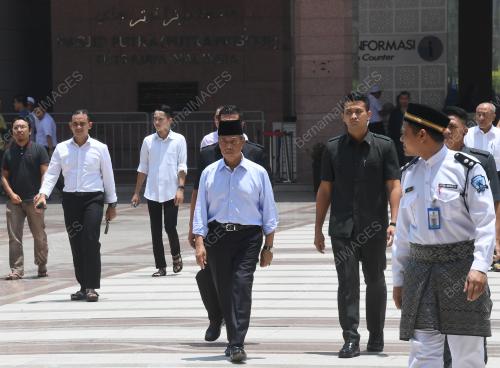 TAN SRI MUHYIDDIN YASSIN