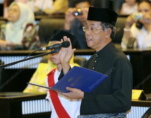 TAN SRI ARIFIN ZAKARIA
