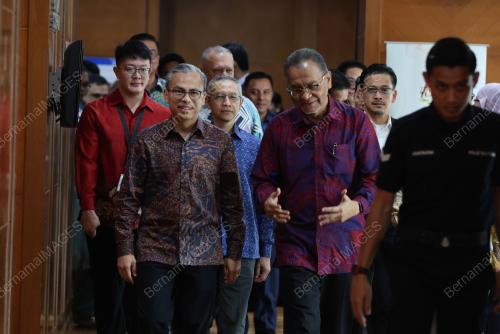 DATUK FAHMI FADZIL