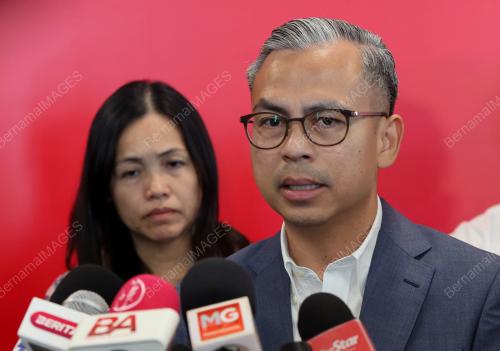 DATUK FAHMI FADZIL