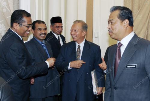 MUHYIDDIN YASSIN