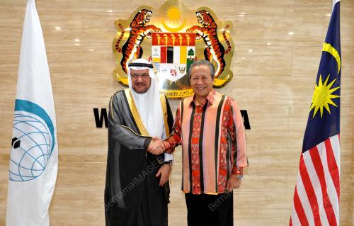 PTJ17_16042015_OIC