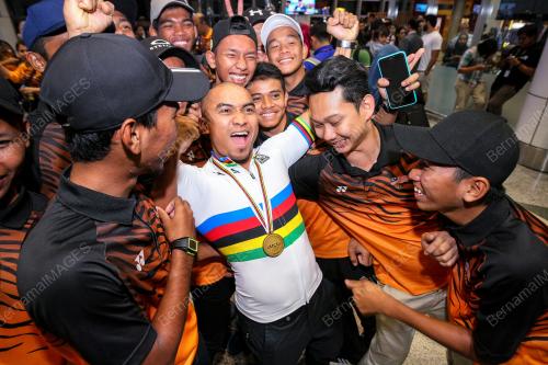 PTJ17_16042017_SAMBUT_KLIA